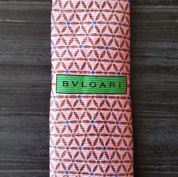 BVLGARI 100% Silk Tie - Picture 2 of 6